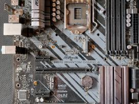 Asrock H470 Phantom Gaming 4 + i3-10100f