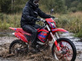 Akcija Krosinis motociklas 250cc 21/19 1799€