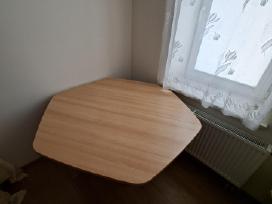 Parduodamas stalas šešiakampis