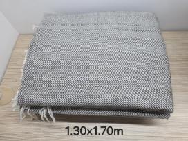 4nauji lengvi akrilo pledai 1.30x1.70m