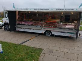 Foodtruck. Autoparduotuvė.žuvis, mėsa, sūriai