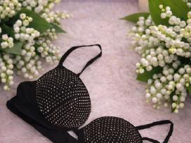 Juodas liemenėlė su blizgučiais Elegantiška