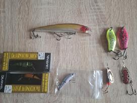 Jackall,daiwa dr joint.megabass oniten +1