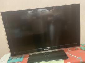 Televizorius Samsung LCD 32 coliai. 83 cm.