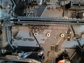 Ryzen 3 3100,16 GB ddr4, rx580 8gb