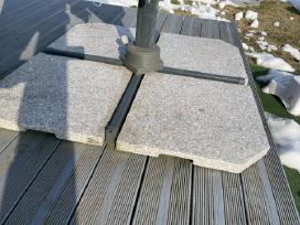Skelbimo 'Parduodu Doppler granitinius lauko skėċio svorius' paveikslėlis