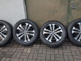 Originalūs Toyota Rav4 R18 ratlankiai su vasarinėm