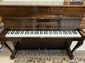 Pianinas Petrof