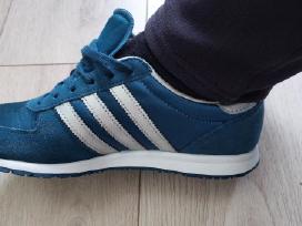 Kiedai ,Adidas" galima moterims ir vyrams