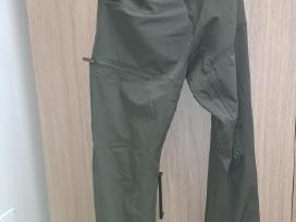 Pinewood kvepuojancios kelnes C48/m d. medzioklei