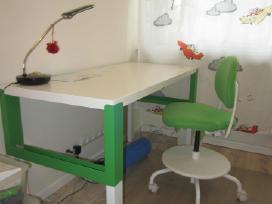 Ikea vaikiškas rašomasis stalas Pahl. Augantis.