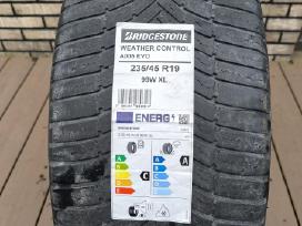 Bridgestone universalios padangos 235/45/19