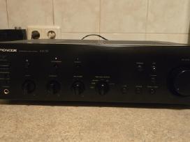 Pioneer A-402r Stiprintuvas