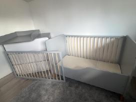 Kinderkraft lovyte ir vystymo komoda