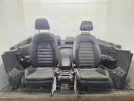 Volkswagen Passat B6 salonas komplektas sėdynės