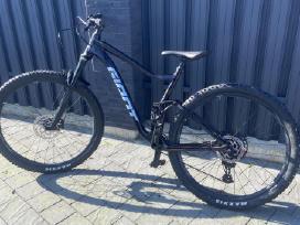 Giant full suspension dviratis