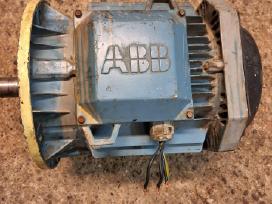 Elektrikas variklis flančinis 5,5 kv 1470ap