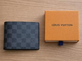 Lv piniginė juoda