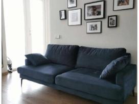 Mėlyna sofa