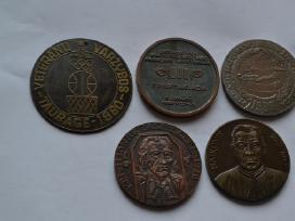 5 Stalo medaliai