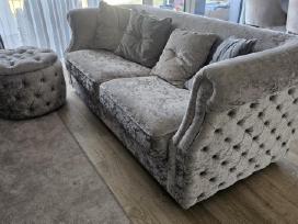 Sofa su miegama funkcija