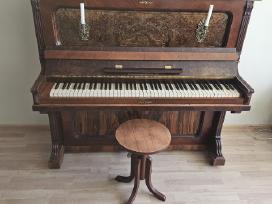 Antikvarinis pianinas