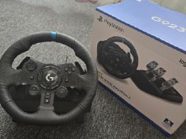 Parduodu Logitech G923 vairą su pedalais
