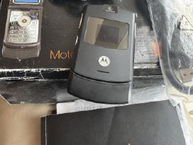 Motorola V3 , Motorola W 375, E 720.