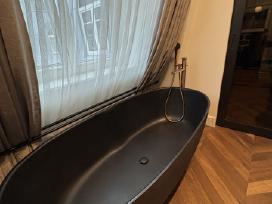 Paa Bella Graphite vonia + Gessi maišytuvas