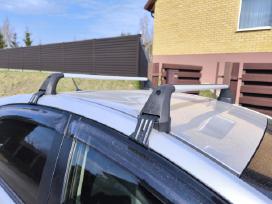 Toyota prius III stogo bagažinė