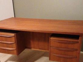 Mid-century modern rašomasis stalas