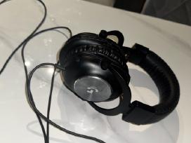 Logitech G Pro X žaidimų ausinės.