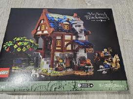 Lego viduramžių kalvis 21325