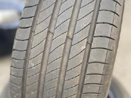 225/55r18 Michelin