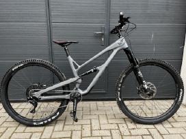 Fullas MTB karbonas