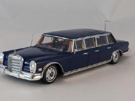 1/43 modeliukai MB 600 W100 pullman 1969 E.presley