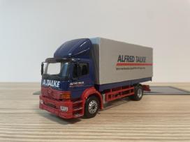 Parduodu Mercedes Benz Atego modeliuką 1/43