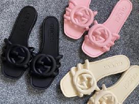 Naujos Gucci šlepetės 38-39 dydžio