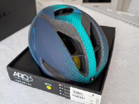 Oakley Aro5 Šalmas su Mips - S dydis
