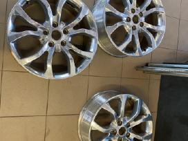Dodge Durango ratlankiai R20