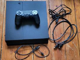 Ps4 1tb Phat console Jailbreak'ed Vue