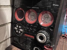 Philips Fw-m567 muzikinis centras su originaliomis