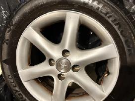 Ratlankiai 15 col. su padangomis Hankook (Toyota)