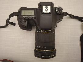 Canon EOS 40d + Sigma 18-50mm f/2.8 Ex Dc Macro
