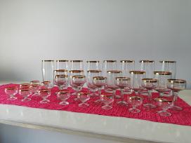 Didelis rinkinys traurelių, stiklinių, 32 vnt.