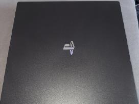 Ps4 Pro 1tb + 2 pulteliai, pilnai veikiantis