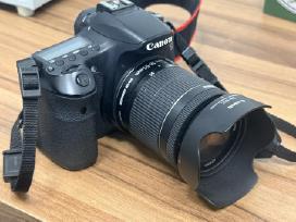 Canon EOS 60d veidrodinis fotoaparatas + 18-55mm o