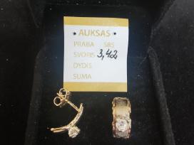 Auksiniai auskarai