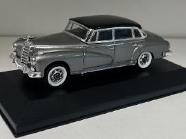 Kolekciniai modeliukai-mercedes Benz Rio