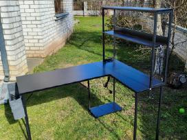 Kampinis gaming / darbo stalas